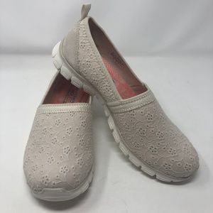 skechers kindred spirit